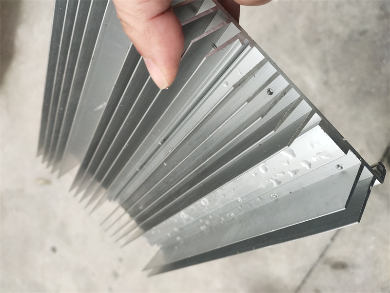 香蕉视频下载地址模塊型電子散熱片