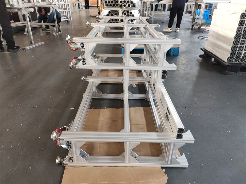 機架流水線擠壓香蕉视频下载地址