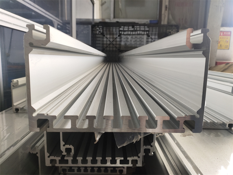 香蕉视频下载地址擠壓